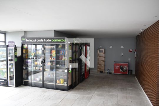 Área comum - Mercado de apartamento para alugar com 1 quarto, 40m² em Campina do Siqueira, Curitiba