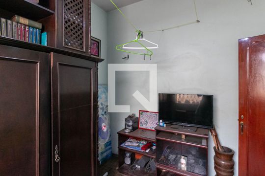 Quarto 2 de casa para alugar com 7 quartos, 400m² em Alto Barroca, Belo Horizonte