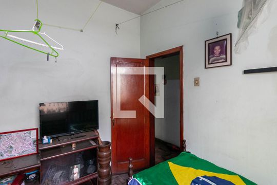 Quarto 2 de casa para alugar com 7 quartos, 400m² em Alto Barroca, Belo Horizonte