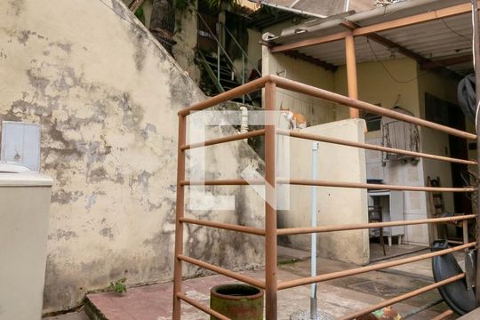 Quintal de casa para alugar com 7 quartos, 400m² em Alto Barroca, Belo Horizonte