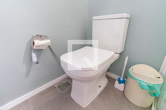 Banheiro de apartamento para alugar com 1 quarto, 39m² em Pinheiros, São Paulo