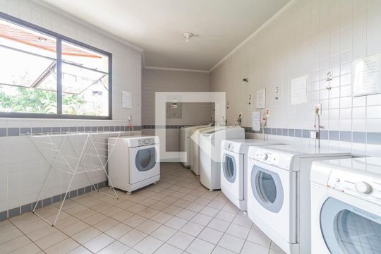 Área comum - Lavanderia de apartamento para alugar com 1 quarto, 39m² em Pinheiros, São Paulo