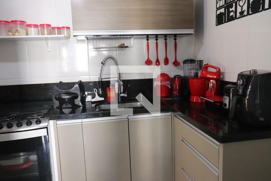 Cozinha de apartamento à venda com 2 quartos, 70m² em Santos Dumont, São Leopoldo