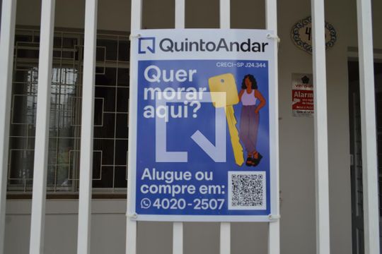 Plaquinha  de casa à venda com 3 quartos, 120m² em Vila Mariana, São Paulo