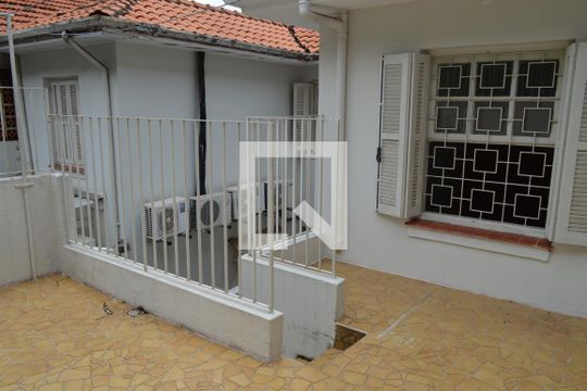 Área externa de casa à venda com 3 quartos, 120m² em Vila Mariana, São Paulo
