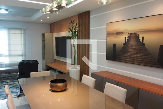Sala de casa à venda com 4 quartos, 286m² em Cidade Nova, Jundiaí