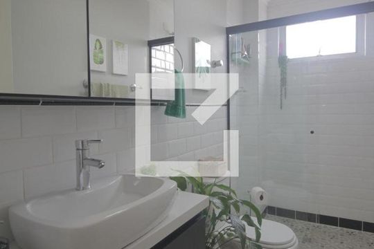 Banheiro de apartamento à venda com 3 quartos, 99m² em Marechal Rondon, Canoas