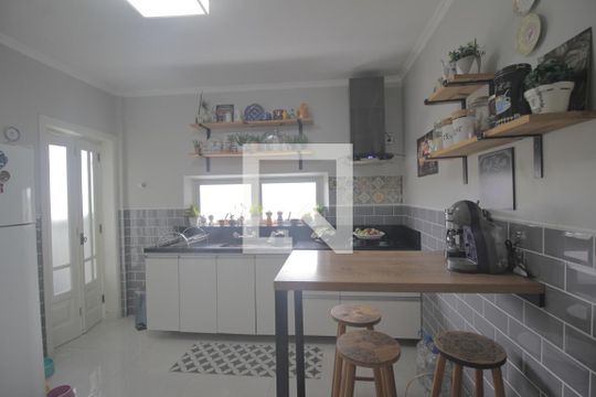 Cozinha de apartamento à venda com 3 quartos, 99m² em Marechal Rondon, Canoas