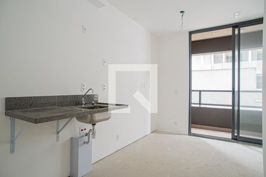 Cozinha de kitnet/studio para alugar com 1 quarto, 25m² em Consolação, São Paulo