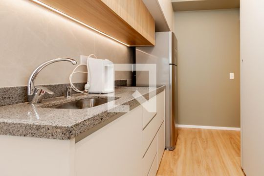 Cozinha de kitnet/studio à venda com 1 quarto, 25m² em Brooklin Paulista, São Paulo