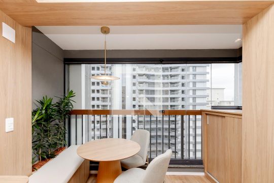Varanda de kitnet/studio à venda com 1 quarto, 25m² em Brooklin Paulista, São Paulo