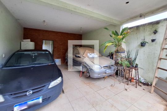 Garagem de casa para alugar com 5 quartos, 350m² em Engenho do Mato, Niterói