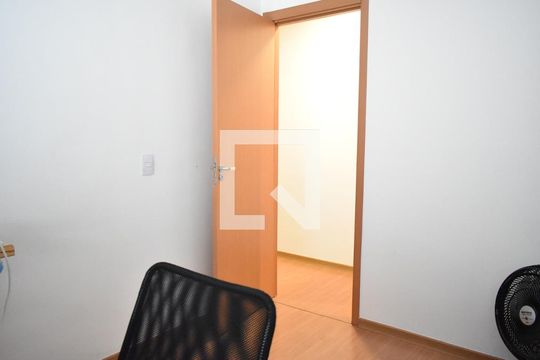 Quarto 1 de apartamento para alugar com 2 quartos, 45m² em Campo Grande, Rio de Janeiro