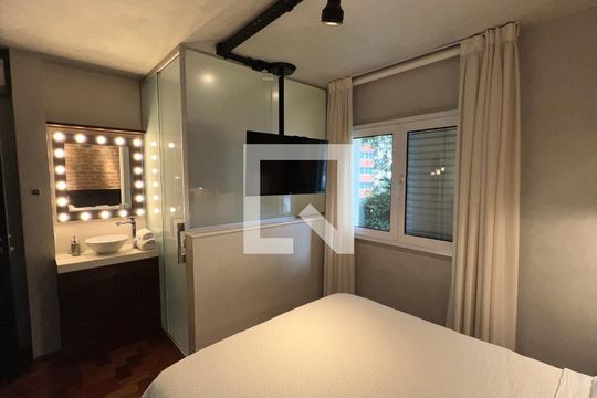 Suite de apartamento para alugar com 2 quartos, 98m² em Jardim Paulista, São Paulo