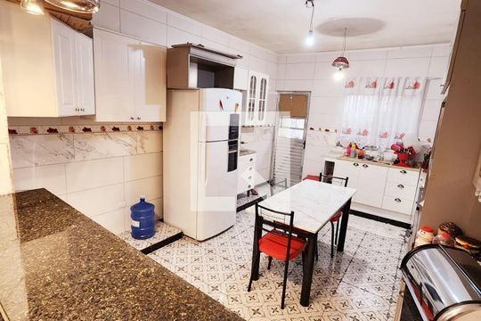 Casa à venda com 4 quartos, 254m² em Itaquera, São Paulo