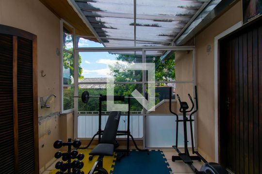 Varanda de casa de condomínio para alugar com 3 quartos, 200m² em Jardim Independência, São Paulo