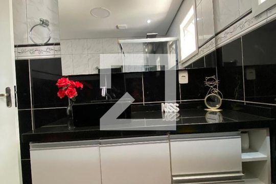 Banheiro Quarto de casa à venda com 3 quartos, 400m² em Nossa Senhora das Graças, Canoas