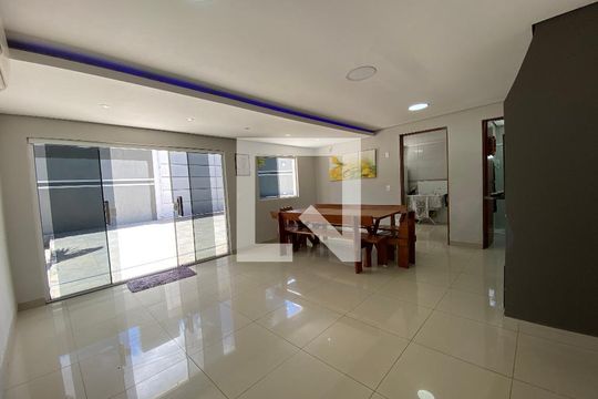 Área comum de casa à venda com 3 quartos, 400m² em Nossa Senhora das Graças, Canoas