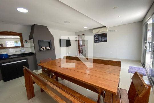 Área comum de casa à venda com 3 quartos, 400m² em Nossa Senhora das Graças, Canoas