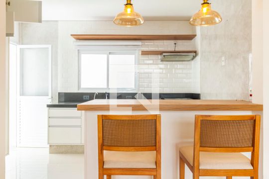Cozinha de apartamento para alugar com 2 quartos, 96m² em Paraíso, São Paulo