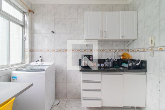 Cozinha de apartamento à venda com 1 quarto, 60m² em Tristeza, Porto Alegre