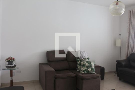 Sala de casa à venda com 2 quartos, 110m² em Parque Santo Eduardo, São Paulo