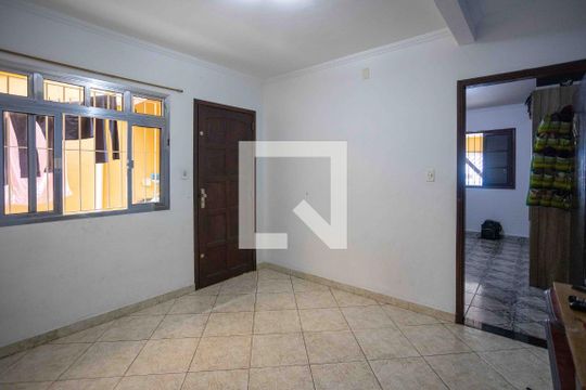 Sala de casa à venda com 7 quartos, 250m² em Taboão, Diadema