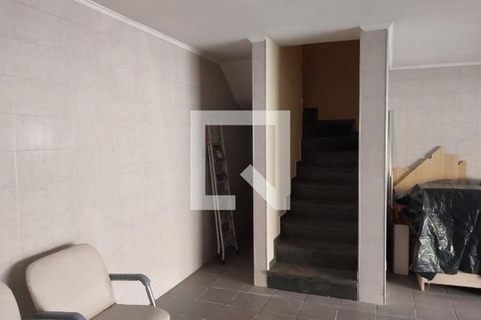 Garagem de casa à venda com 3 quartos, 200m² em Vila Vera, São Paulo