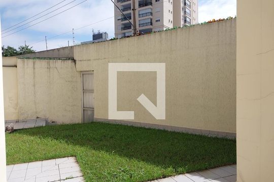 Quintal de casa à venda com 3 quartos, 200m² em Vila Vera, São Paulo