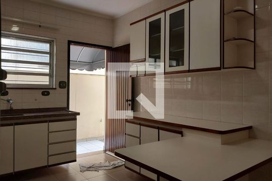 Cozinha de casa à venda com 3 quartos, 200m² em Vila Vera, São Paulo