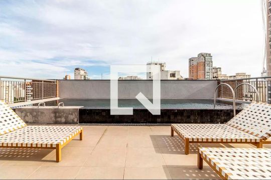 Área comum de kitnet/studio para alugar com 1 quarto, 22m² em Indianópolis, São Paulo