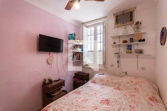 Quarto 2 de casa à venda com 4 quartos, 119m² em Grajaú, Rio de Janeiro