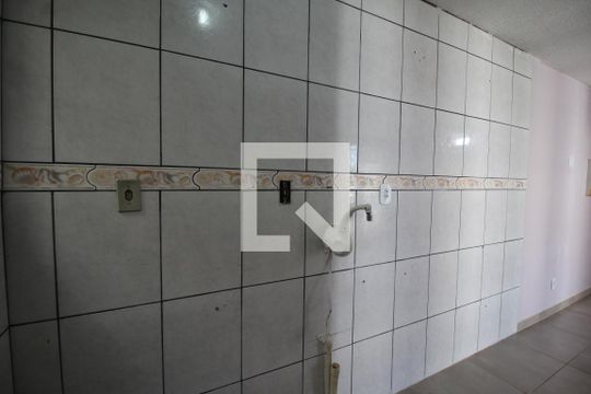 Cozinha de apartamento à venda com 2 quartos, 45m² em Olaria, Canoas