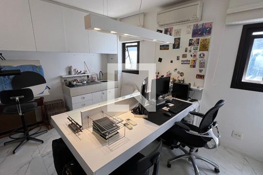 Escritório de apartamento à venda com 3 quartos, 204m² em Jardim Paulista, São Paulo