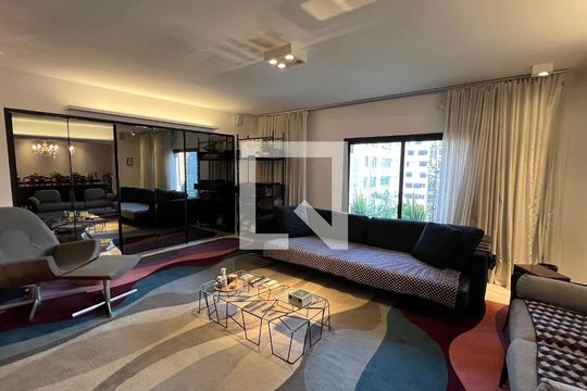Apartamento à venda com 3 quartos, 204m² em Jardim Paulista, São Paulo