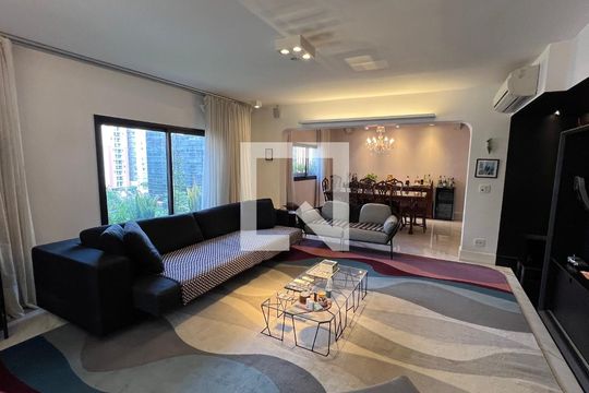 Sala de TV de apartamento à venda com 3 quartos, 204m² em Jardim Paulista, São Paulo