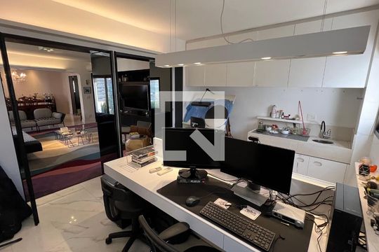 Escritório de apartamento à venda com 3 quartos, 204m² em Jardim Paulista, São Paulo