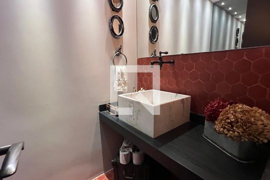 Lavabo de apartamento à venda com 3 quartos, 204m² em Jardim Paulista, São Paulo