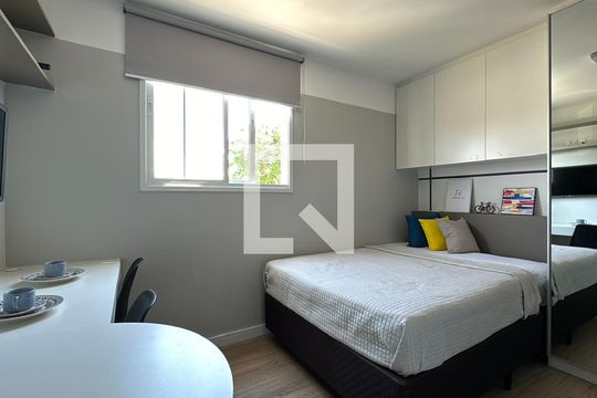Apartamento para alugar com 1 quarto, 17m² em Rebouças, Curitiba
