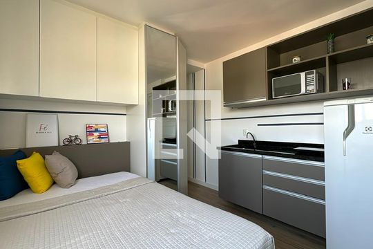 Studio de apartamento para alugar com 1 quarto, 17m² em Rebouças, Curitiba