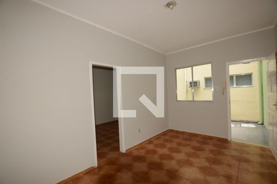 Sala de casa à venda com 1 quarto, 40m² em Vista Alegre, Rio de Janeiro