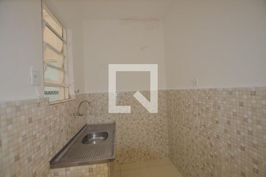 Cozinha de casa à venda com 1 quarto, 40m² em Vista Alegre, Rio de Janeiro