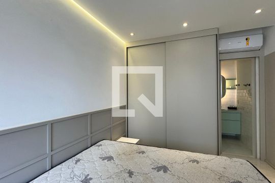 Suíte 1 de apartamento à venda com 1 quarto, 54m² em Alphaville Industrial, Barueri