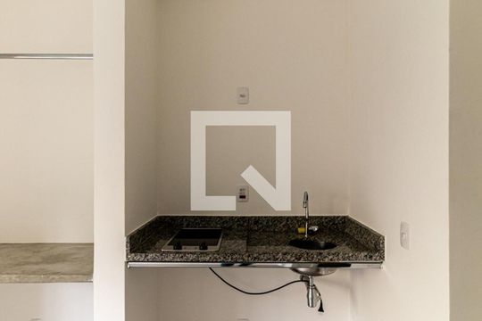 Cozinha de kitnet/studio para alugar com 1 quarto, 16m² em Campos Elíseos, São Paulo