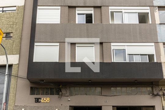 Fachada de kitnet/studio para alugar com 1 quarto, 16m² em Campos Elíseos, São Paulo