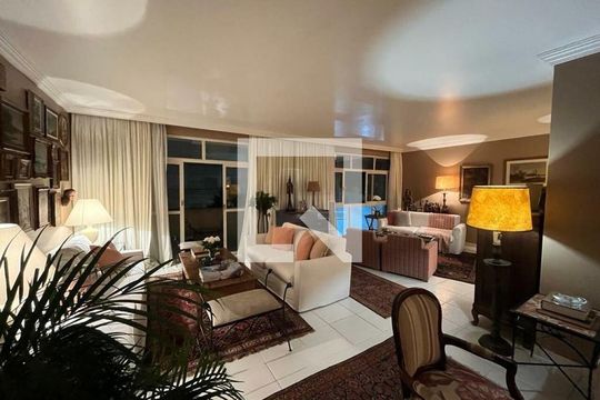 Apartamento à venda com 3 quartos, 209m² em Santa Cecilia, São Paulo