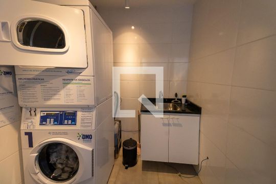 Área Comum - Lavanderia de kitnet/studio para alugar com 1 quarto, 26m² em Vila Independencia, São Paulo