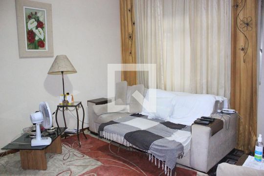 Sala de casa à venda com 5 quartos, 260m² em Jardim Jovaia, Guarulhos