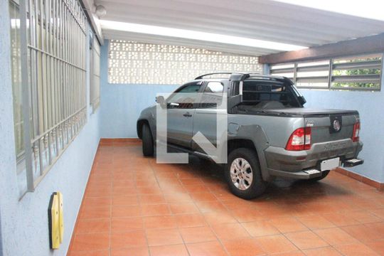 Garagem de casa à venda com 5 quartos, 260m² em Jardim Jovaia, Guarulhos