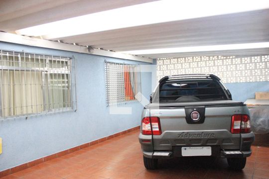 Garagem de casa à venda com 5 quartos, 260m² em Jardim Jovaia, Guarulhos